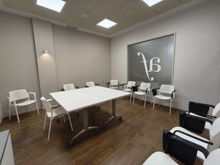 Local comercial en alquiler en Txagorritxu - El Pilar en Vitoria-Gasteiz