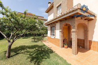 Chalet en venta en Huétor Vega