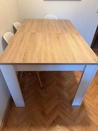 Mesa Comedor Madera y Blanca.