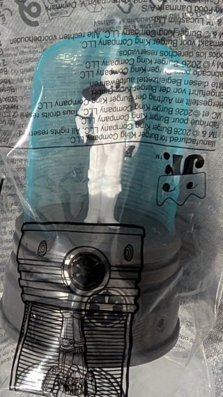 Muñecos Star Wars más tazas.