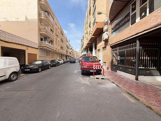 Garaje en venta en Playa del Cura en Torrevieja