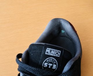 Munich Hombre Talla 42 Negro Granate Sneakers