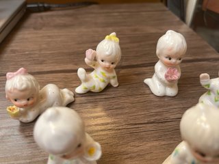 Set 6 Bebés Porcelana Adorno