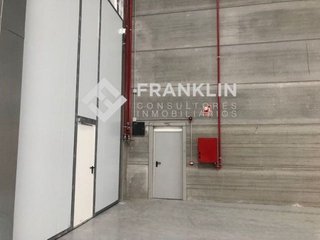Nave industrial en alquiler en Celrà