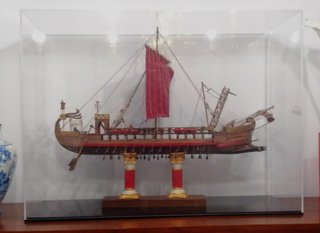 Vitrina metacrilato para maquetas