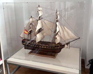 Vitrina metacrilato para maquetas