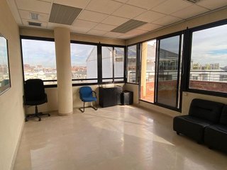 Oficina en alquiler en Aiora en Valencia