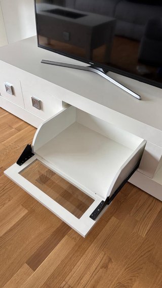 Mueble y mesa salón blanco lacado