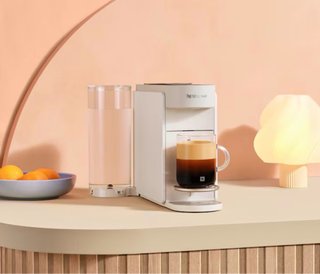 Cafetera Nespresso Vertuo Up DeLonghi