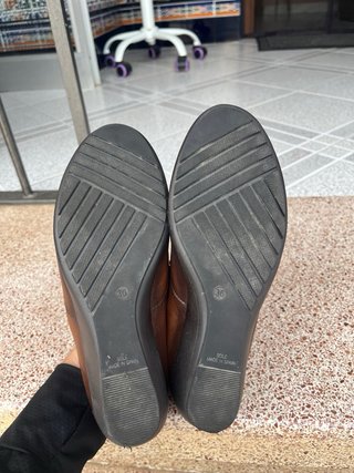 Zapatos de vestir marrones mujer