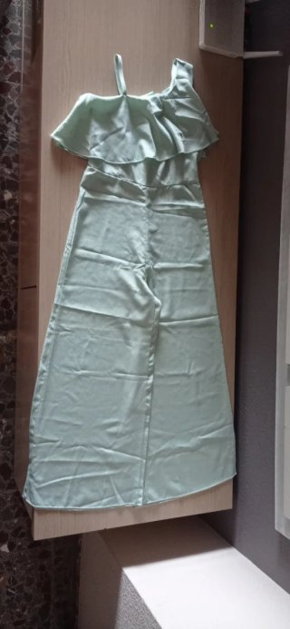 Conjunto niña estampado hojas