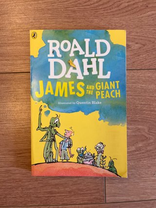 Roald Dahl, James and the Giant Peach, inglés