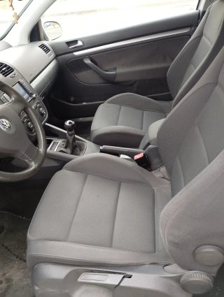Volkswagen Golf V