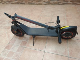 Patinete Eléctrico Bongo XL D40