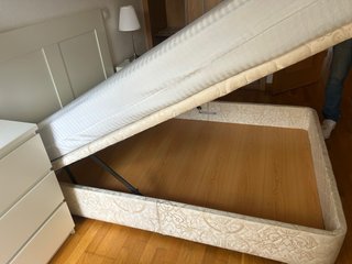 Canapé de madera y colchón 135cm