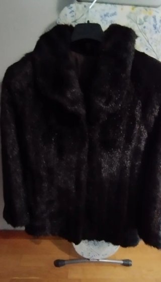 Chaquetón piel sintética talla 48