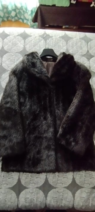Chaquetón piel sintética talla 48