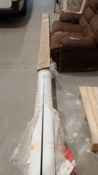 Toldo retráctil de aluminio