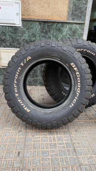 4 Neumáticos BF Goodrich A/T 265/70 R17