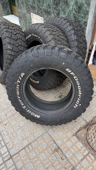 4 Neumáticos BF Goodrich A/T 265/70 R17