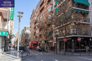 Piso en venta en Camino de Ronda - Rosaleda en Granada