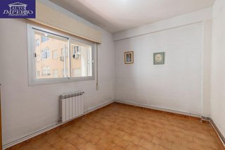 Piso en venta en Camino de Ronda - Rosaleda en Granada