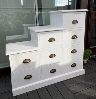 Mueble madera Cajonero Blanco Escalera