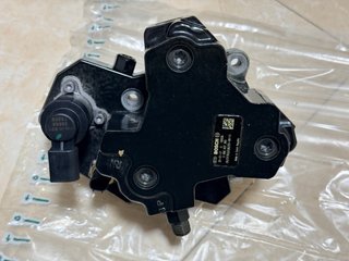 Bomba alta presión Bosch 0 986 437 365 Mercedes ML