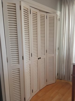 Puerta corredera blanca / Biombo
