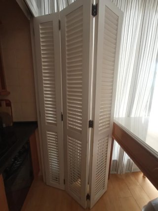 Puerta corredera blanca / Biombo