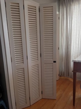 Puerta corredera blanca / Biombo