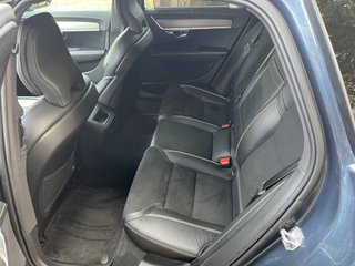 Volvo V90 RDesign B4D MHEV 197 cv Muchos Extras 21