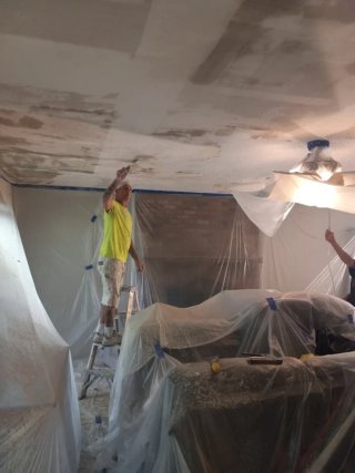 Servicio de pintura profesional pintor de pisos