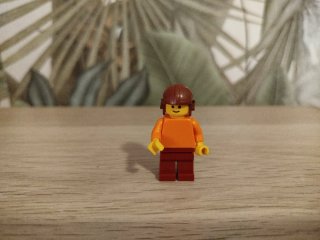 Figura Lego Hombre Naranja y Marrón