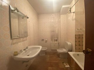 Piso en venta en Plaza España - Villa Pilar - Reyes Católicos - Vadillos en Burgos