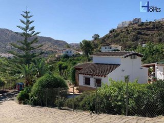 Casa en venta en Álora