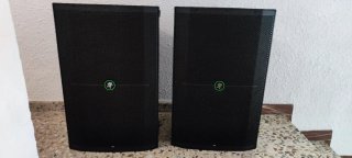 2 Altavoces Mackie Negros