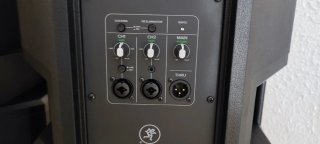 2 Altavoces Mackie Negros
