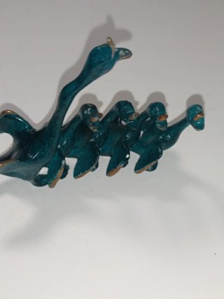 Figura vintage bronce oca y 4 crías