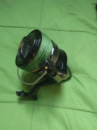 Carrete Daiwa DF-100A con nylon