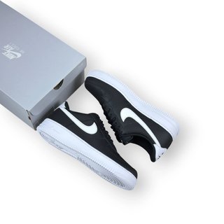 Nike Air Force 1 Low '07 Black White Pebbled Leather EU 46
