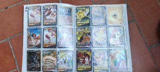 Álbum Pokémon con Cromos