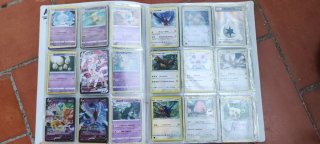 Álbum Pokémon con Cromos