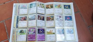 Álbum Pokémon con Cromos
