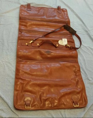 Porta abiti in pelle i santi made in Italy