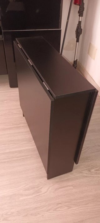 Mesa plegable negra, usada 1 vez