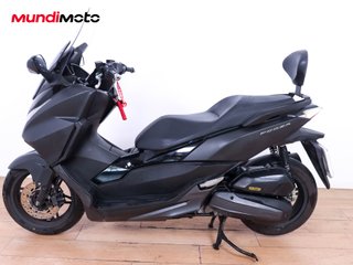 HONDA FORZA 125