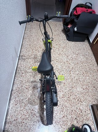 Bicicleta Niños 16 pulgadas Btwin 500 Dark Hero