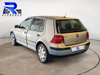 Volkswagen Golf 2003