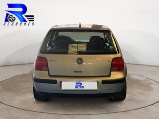 Volkswagen Golf 2003